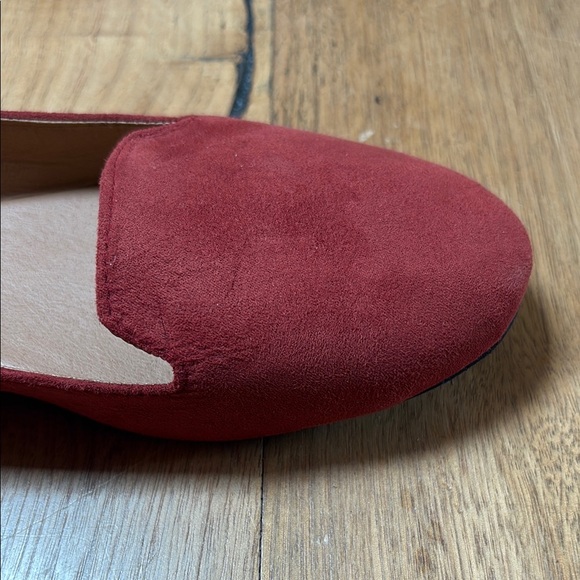 Red Ballet Flats with Rounded Toe - Picture 6 of 8